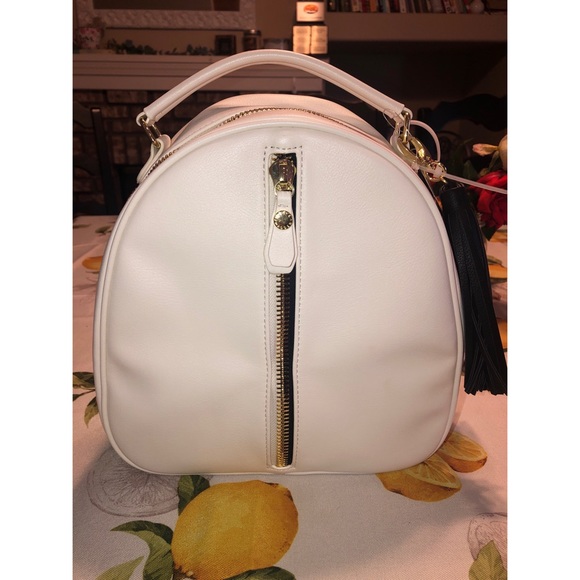 Steve Madden Handbags - ✨ NWT Steve Madden backpack✨